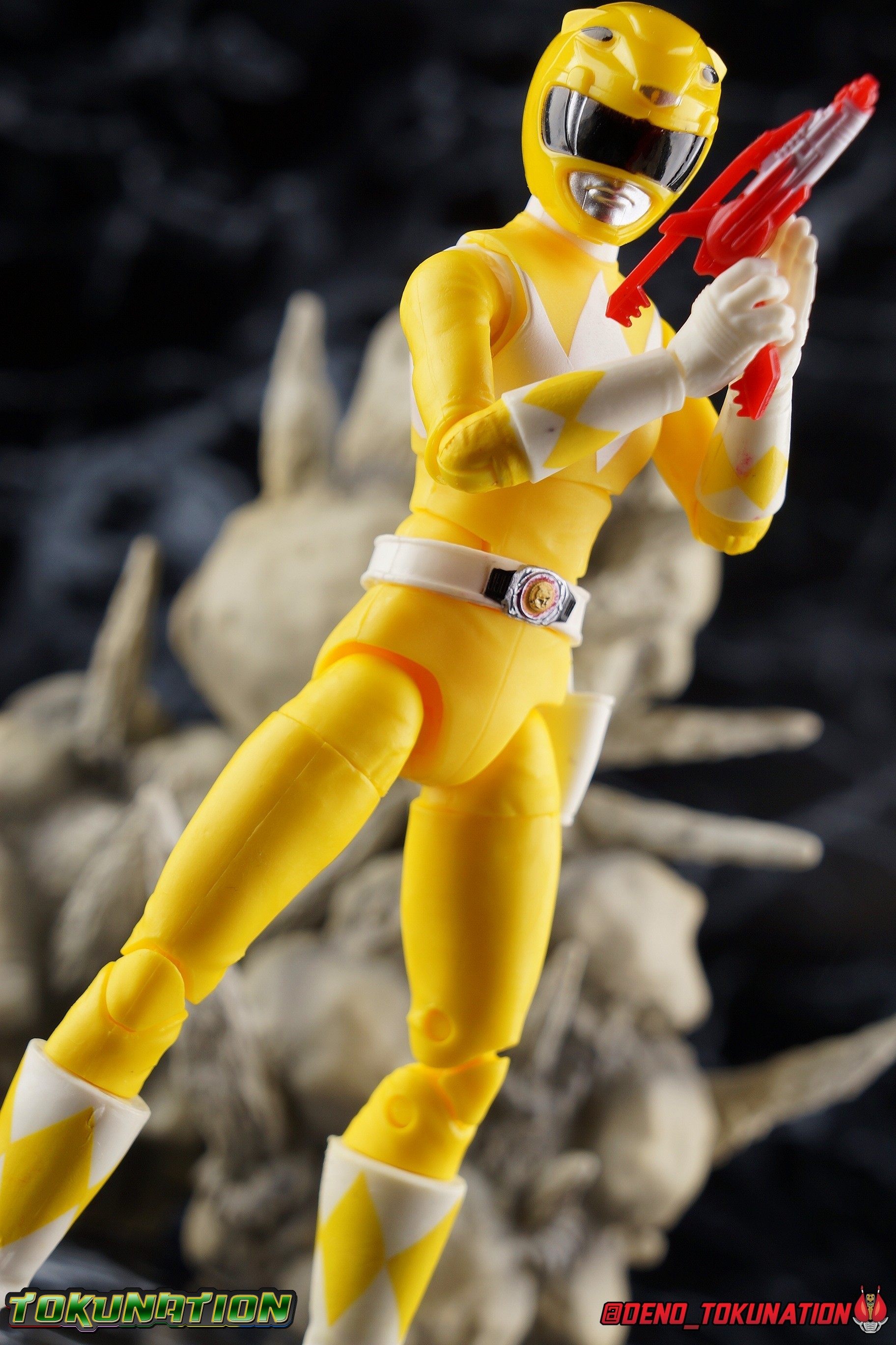 Power Rangers Lightning Collection Mighty Morphin Yellow Ranger Gallery