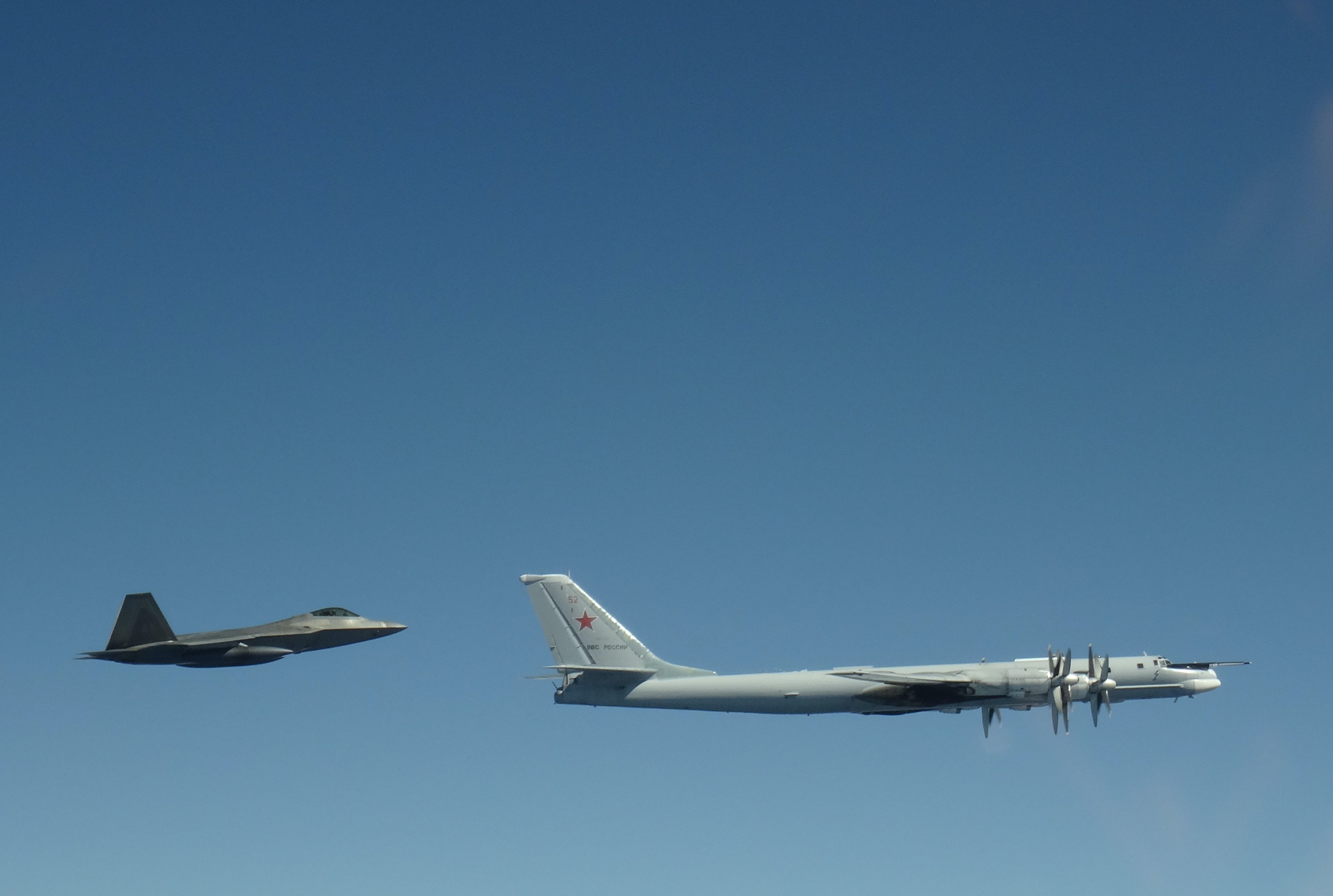 NORAD Russians Stay in Airspace ‘For Hours’ During Flight Operations Near Alaska LaptrinhX / News