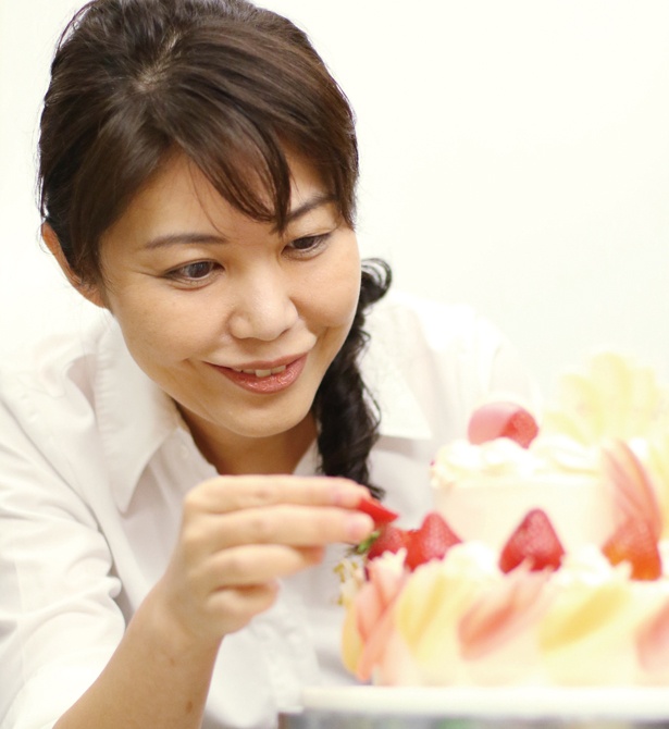 国内外で活躍中の有名パティシエの新作！春に食べたい東海地方のイチゴスイーツ！｜ウォーカープラス