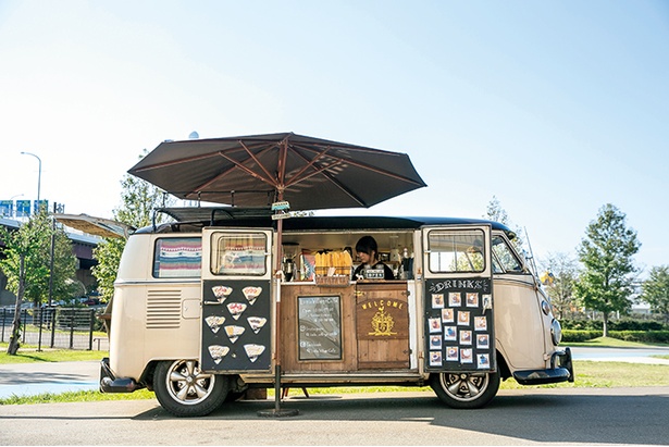 がんばった仕事帰りのごほうびに】与野本町駅前の移動カフェ「Cafe Flat」（さいたま市中央区） - Arata | Yahoo! Japan クリエイターズプログラム 外だから気持ちイイ！移動式カフェ 新しいカフェ特集｜ウォーカープラス