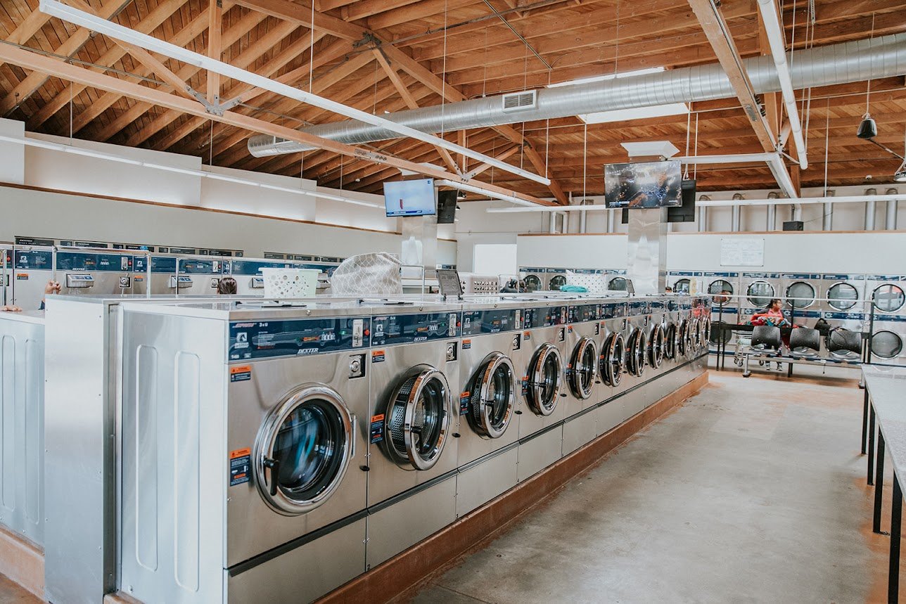 A Laundromat to Serve the ENTIRE Neighborhood Western State Design