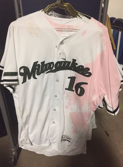 Milwaukee Brewers Annual Clubhouse sale starts Friday