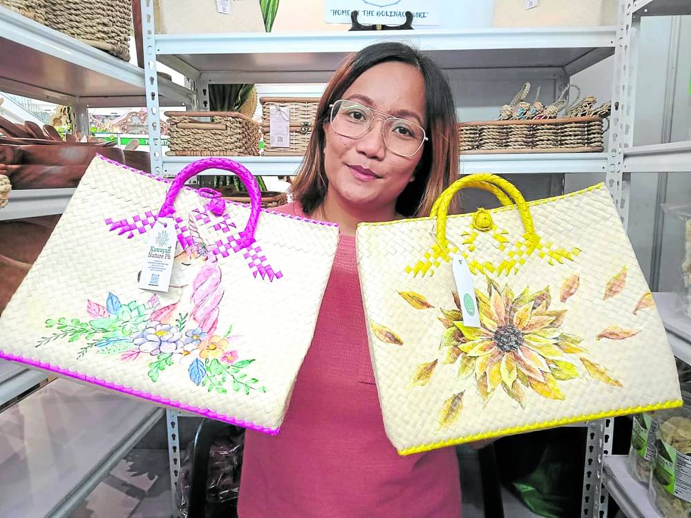 From Bolinao to Maldives Buri bags, mats go global Inquirer News