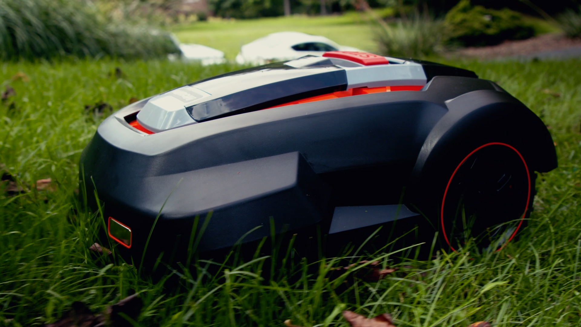 The Ultimate Lawn Mower Robot MowRo