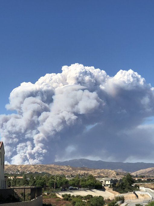 Up to 500 Homes Under Evacuation Orders After 10,000Acre Fire Erupts