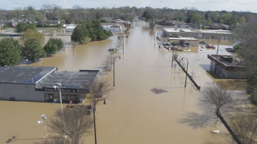 Record floods in Tennessee, 22 dead dozens missing News Without Politics