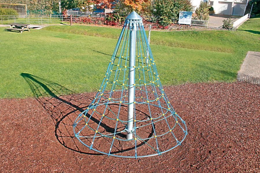 Enjoy the thrill of climbing on a rotating pyramid Newton Play