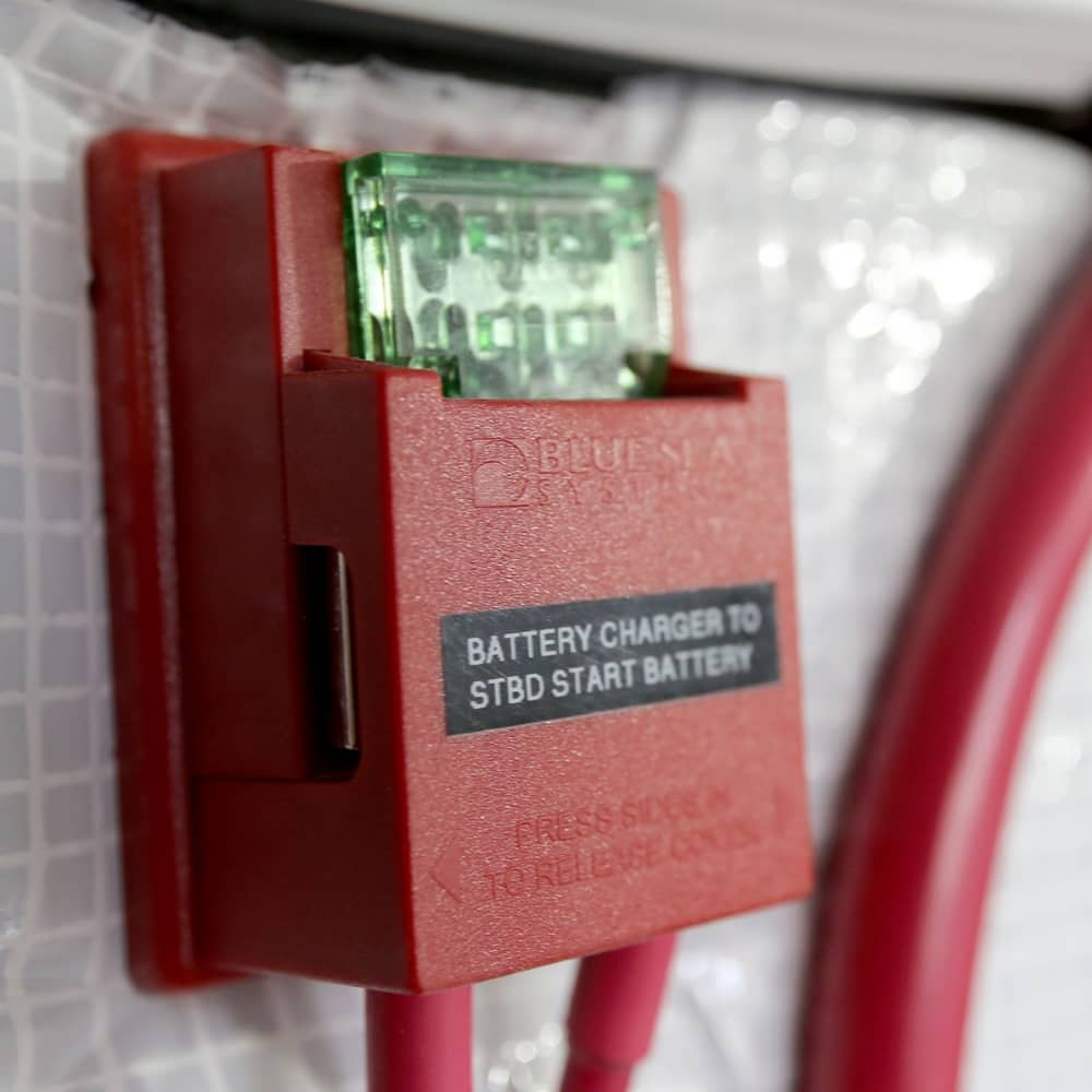 Maxi Fuse Holder | Up to 80A - Marine Grade | New Wire Marine