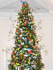 The Origami Holiday Tree At Museum Of Natural History - New Yorkled Magazine