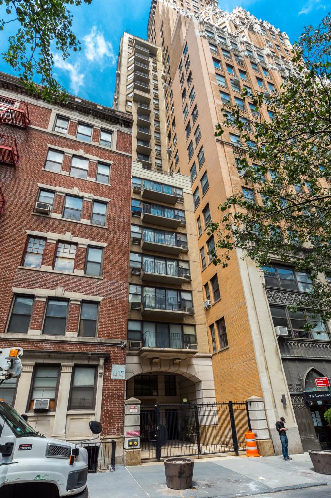 Office Conversion Filed for 27Story, 45,000SquareFoot Student Dorm