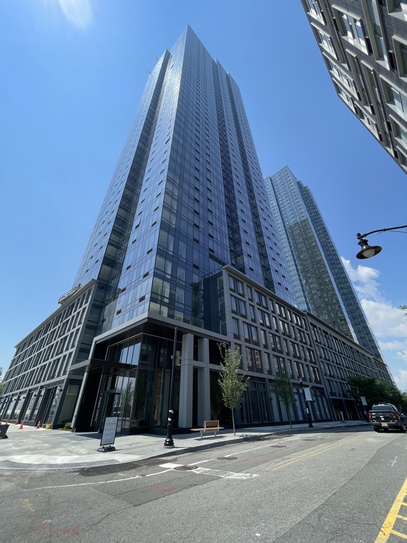 Vantage Collection's 1 Park View Avenue Completes Construction in