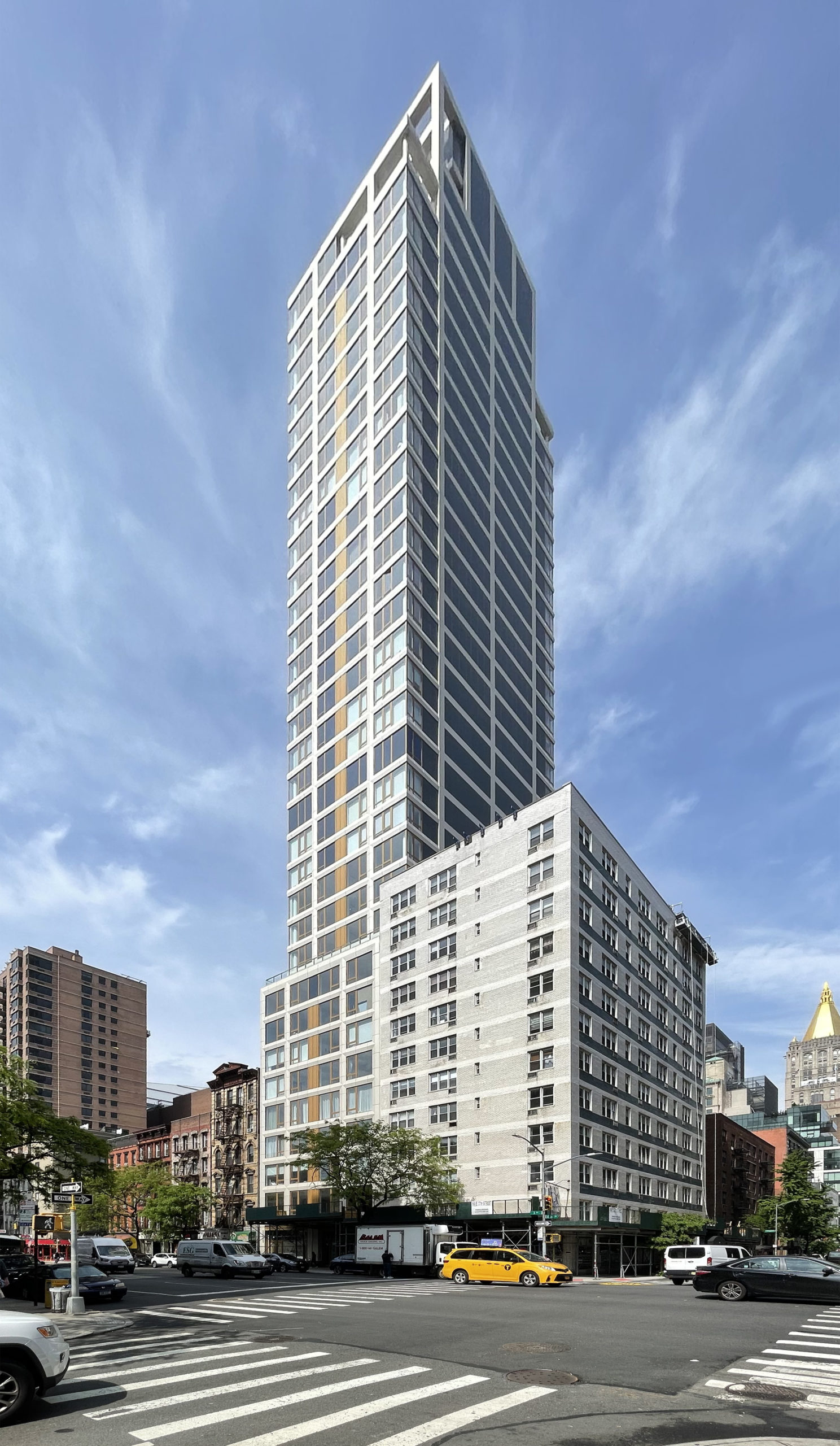 Kips Bay VU 368 Third Ave. 124m 408ft 35 fl Com