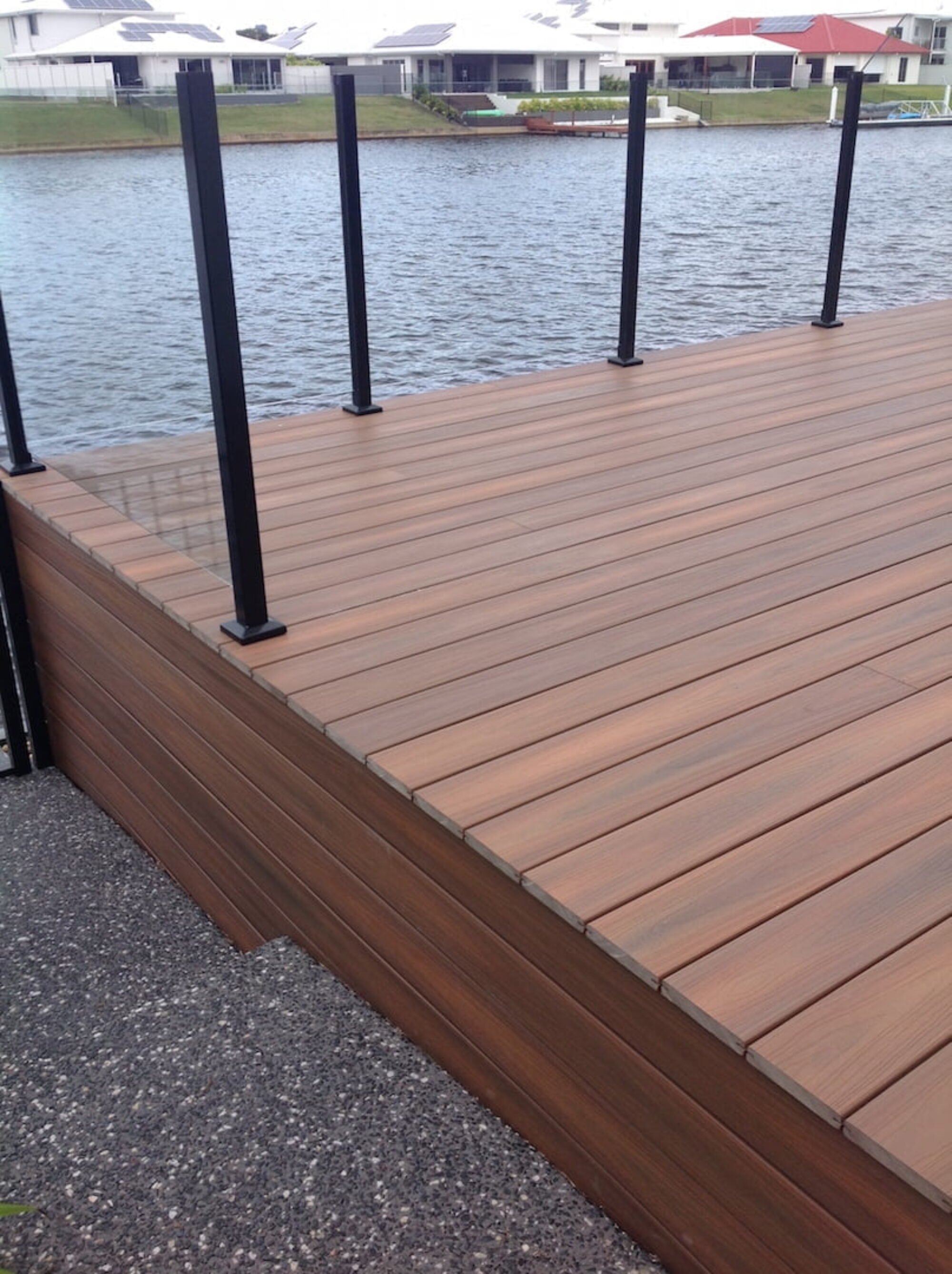 Coastal Decks Choose the Right Material