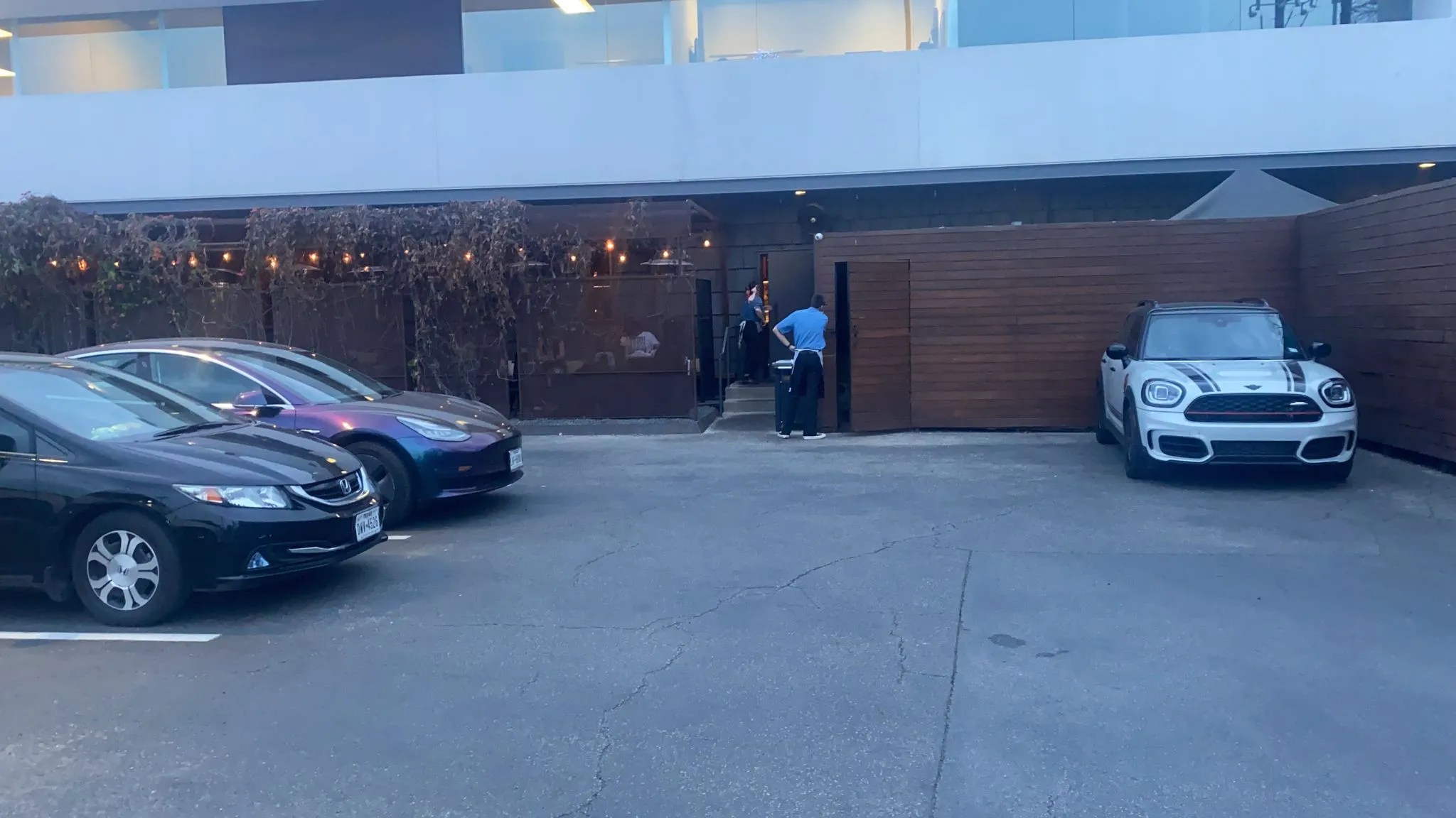 Hotel Valet Services vs Self Parking Pros Cons & Comparison