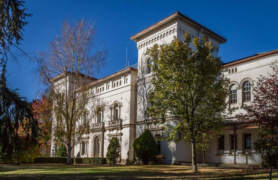 11 Real Insane Asylum Pictures Sure To Give You a Fright