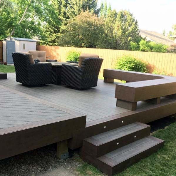 Comfortable Deck Bench Designs for Relaxing Outdoors