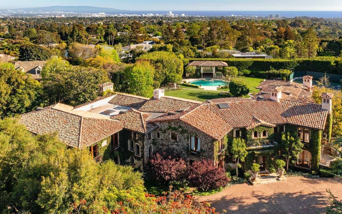 Snap Up Sugar Ray Leonard's LA Mansion For 46.5 Million Next Luxury