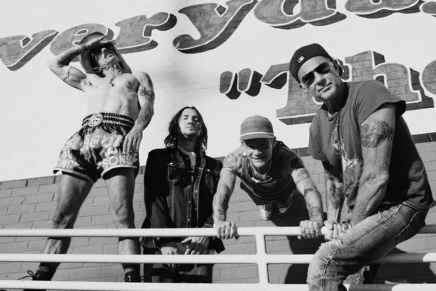 Red Hot Chili Peppers Unlimited Love’ + “Black Summer” NextMosh