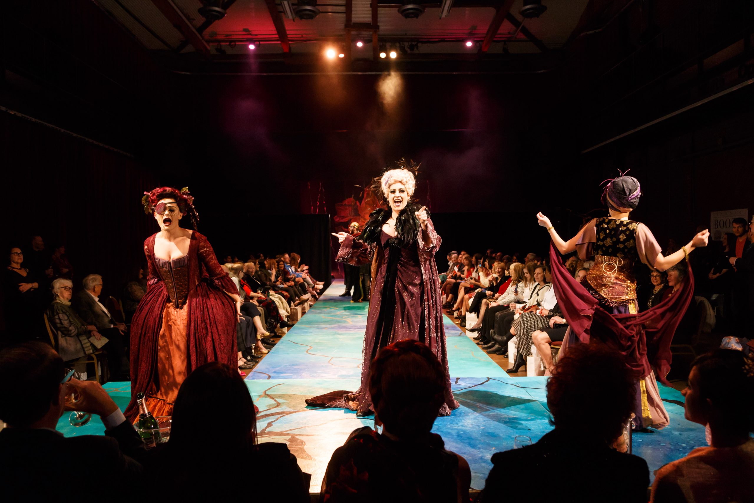 0458 Roses And Thorns