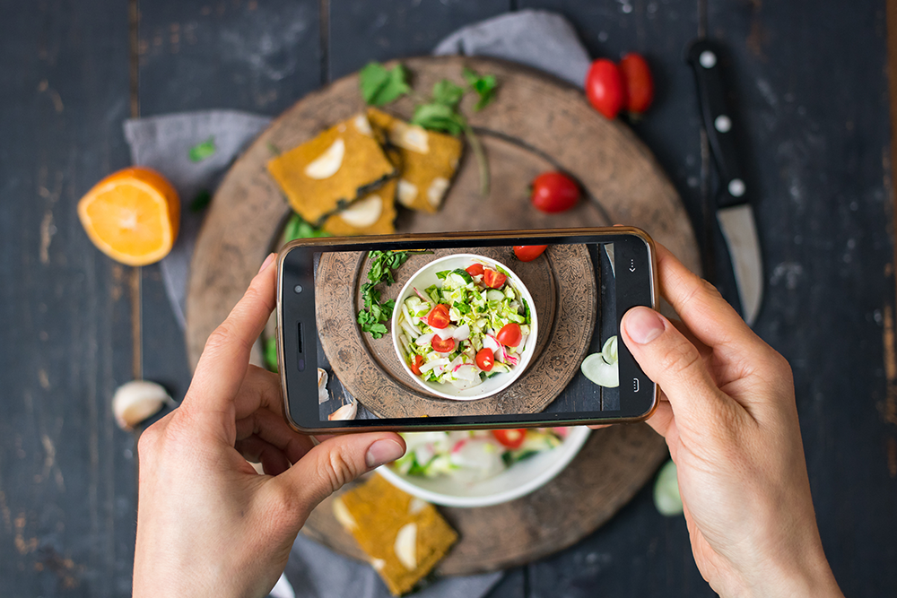 How to Take Better Restaurant Food Photos for Instagram