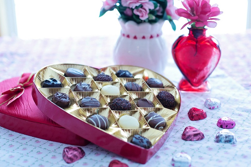 Why Japanese Women Give Male CoWorkers Chocolate on Valentine’s Day