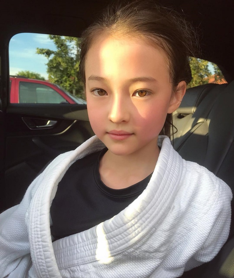 Korean American Child Model Signs With YG, Will Most Likely a K