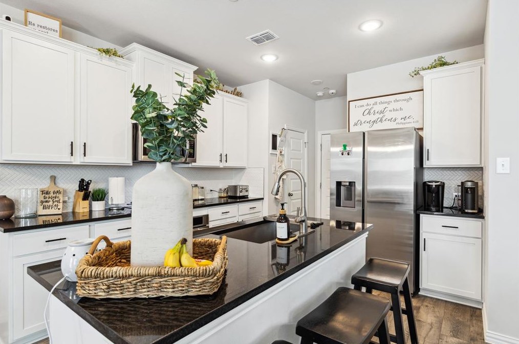 Modern Luxury Townhome in Lewisville, Texas