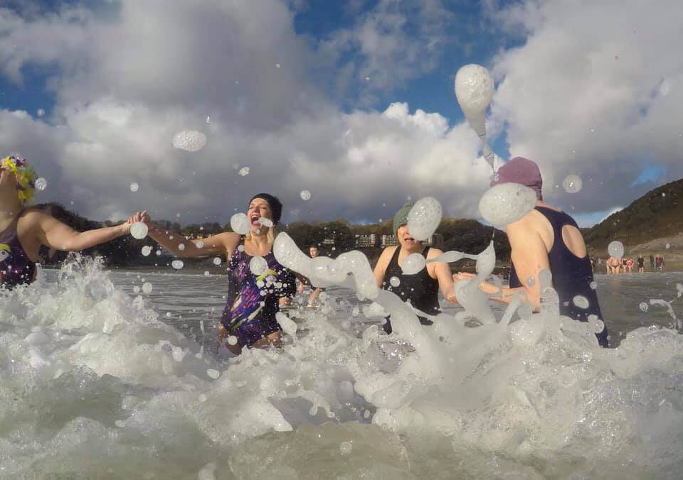 Ice Water for Hotflashes The 'Bluetits' Swear By an Ocean Water Dip
