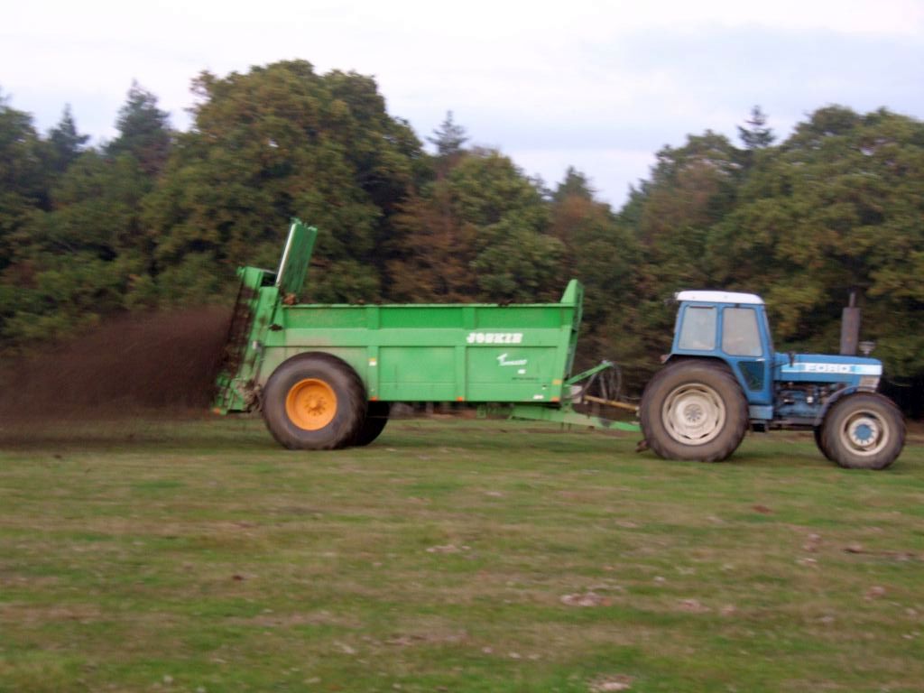 Muck spreading New Forest Knowledge