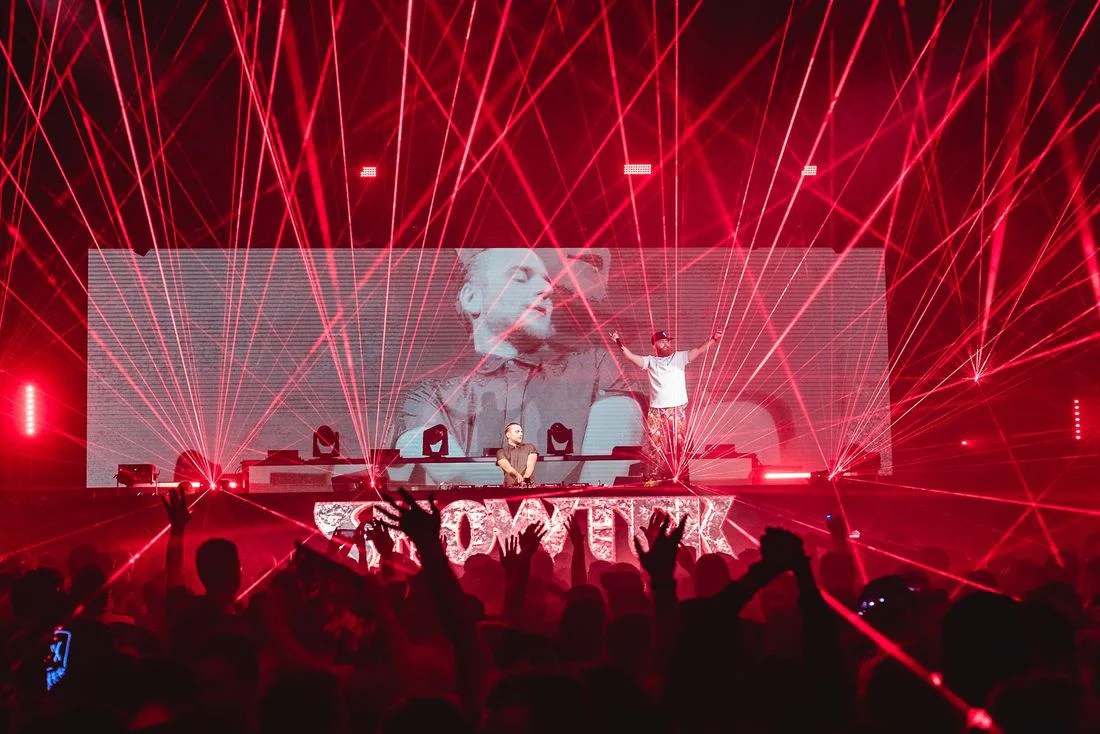 Introducing Laser Stage Lighting Elevating the Spectacle