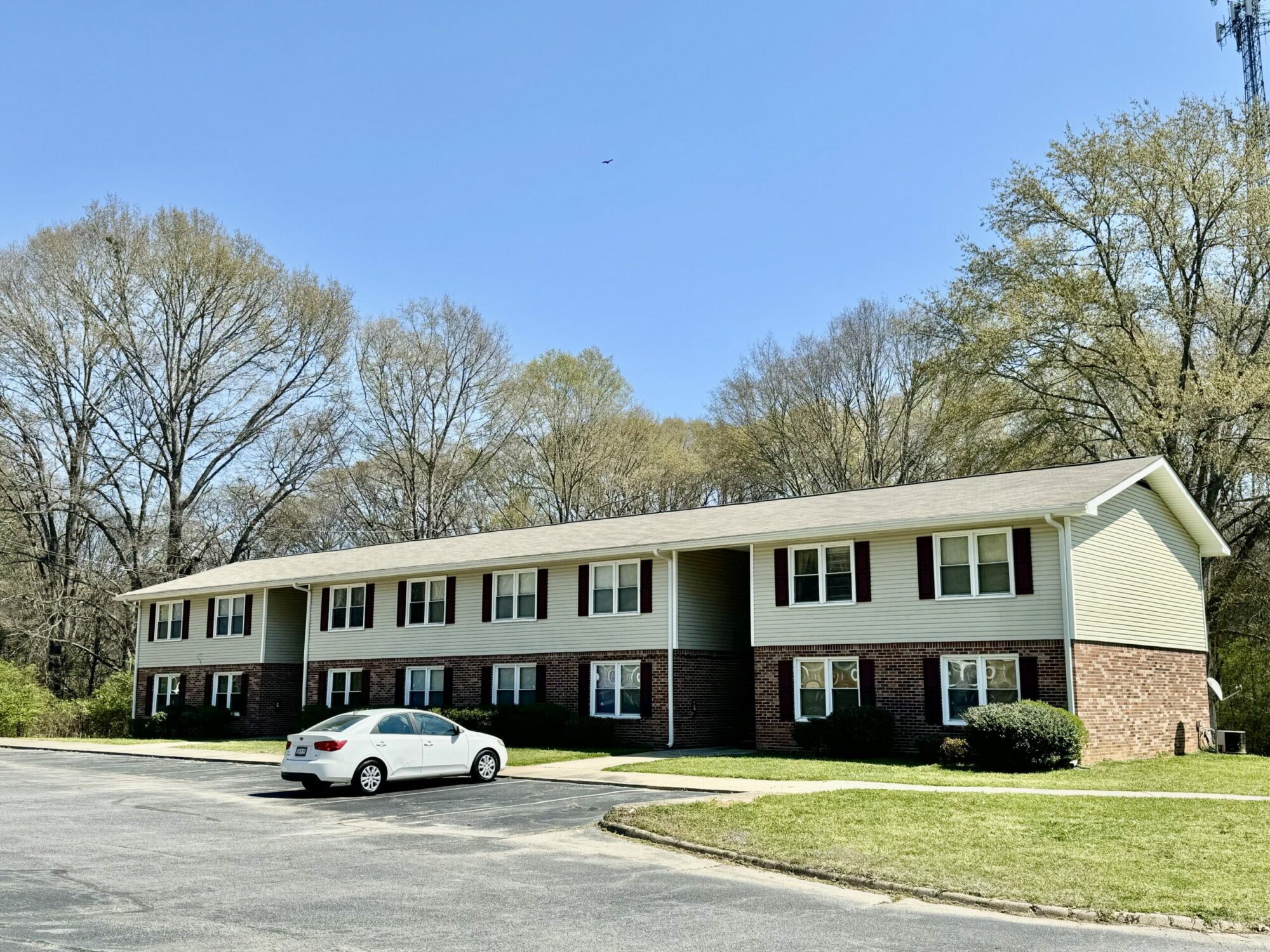 Landau Apartments NHE