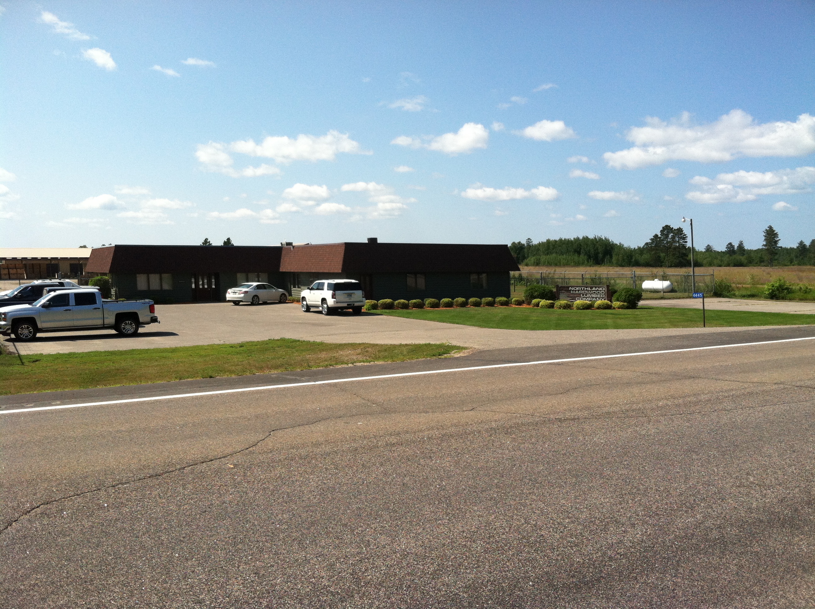 NORTHLAND HARDWOOD LUMBER COMPANY, INC. Quality Northern, Appalachian and Southern Hardwoods