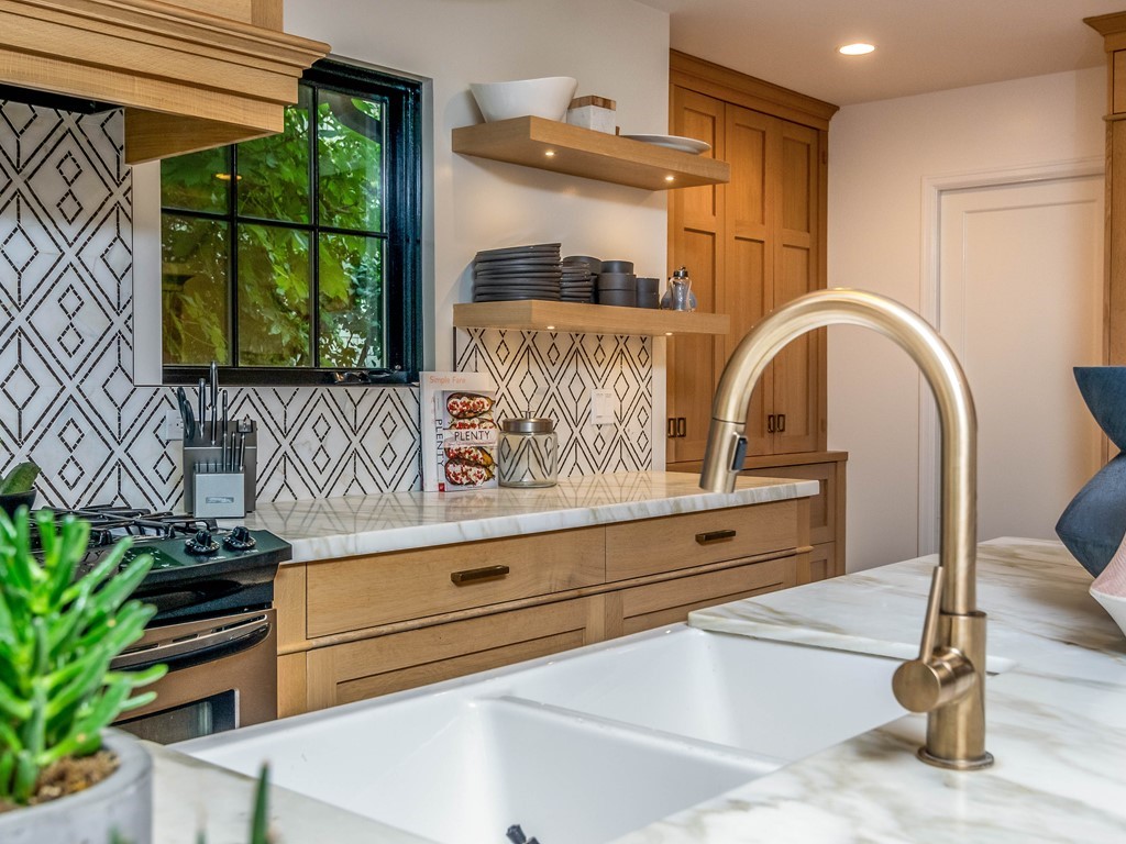 1831 Herbert Ave. Salt Lake City, UT 84108 Niche Homes