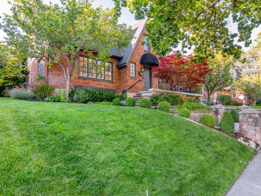 1669 E. Yalecrest Ave, Salt Lake City, UT 84105 Niche Homes