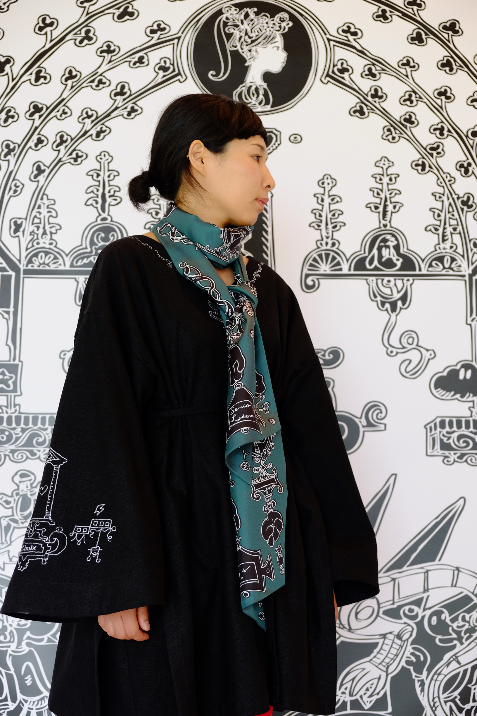 エルメス カレ、限定マキシ・ツイリー「セリオ・ルデーレ」 Nicolas Buffe