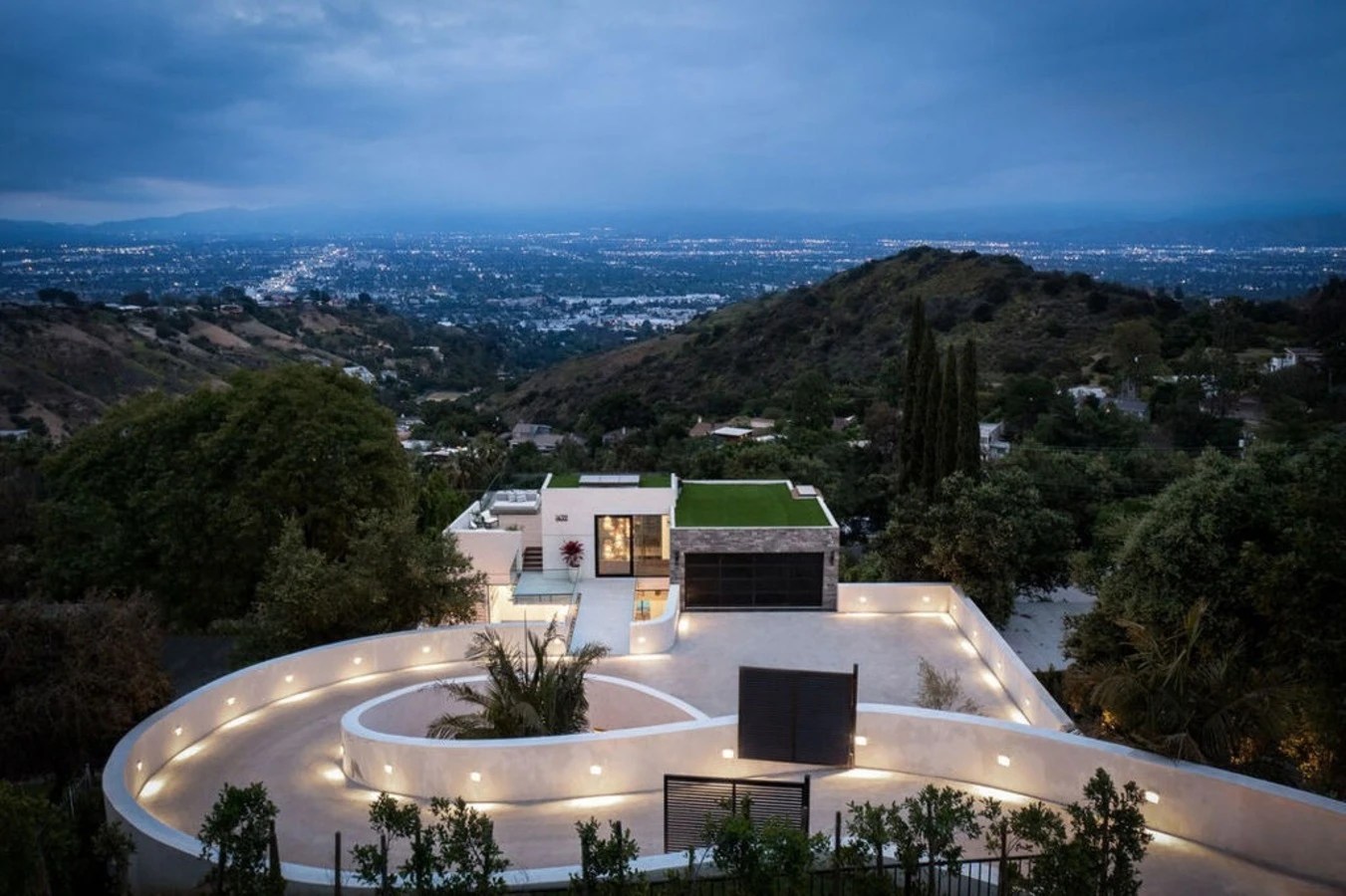 The Mirabella Villa for Rent The Nightfall Group