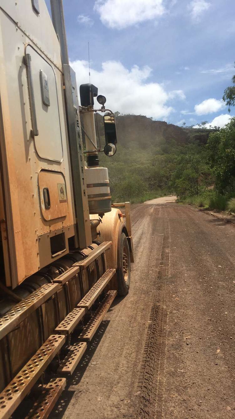 GALLERY NightHawk Transport