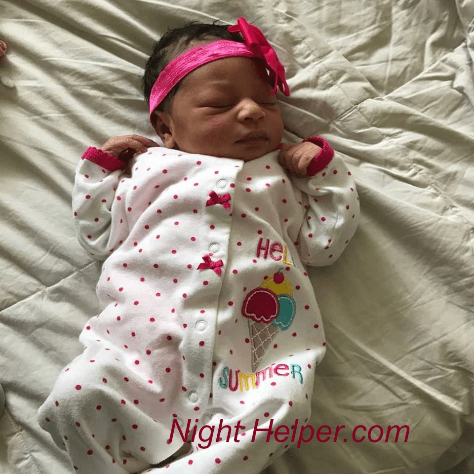 Why The Smell Of Your Newborn Baby Is Intoxicating Night Helper