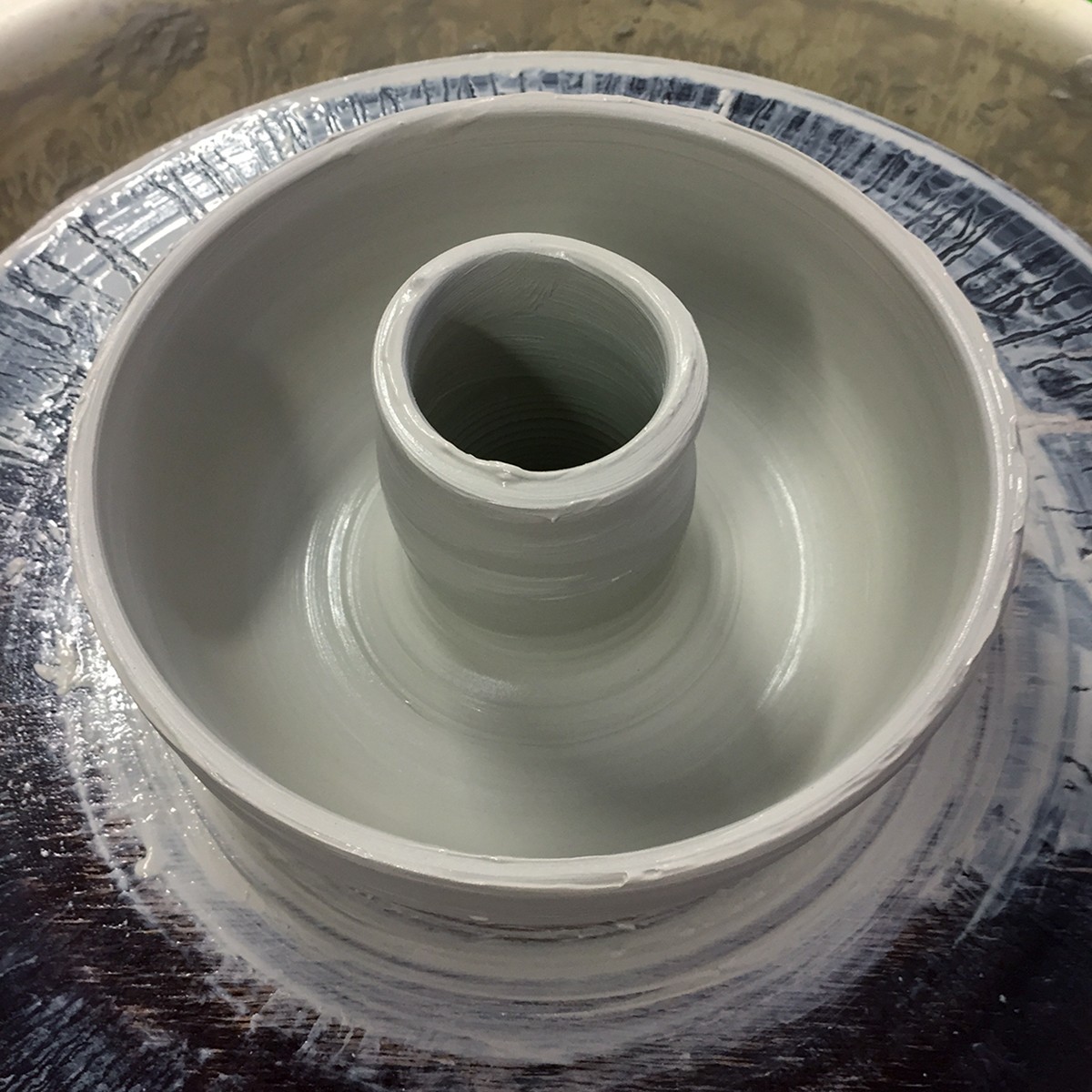 Wheel throwing course niho Ceramics Wheel throwing course