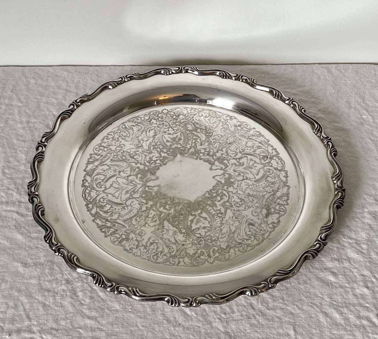 Vintage Silver Plated Oneida Round Tray 15” NikkiDesigns