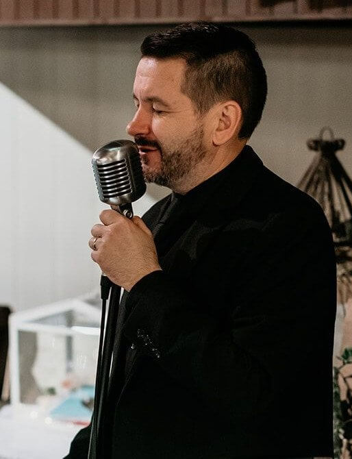 Wedding Singer Gold Coast NikNat Entertainment