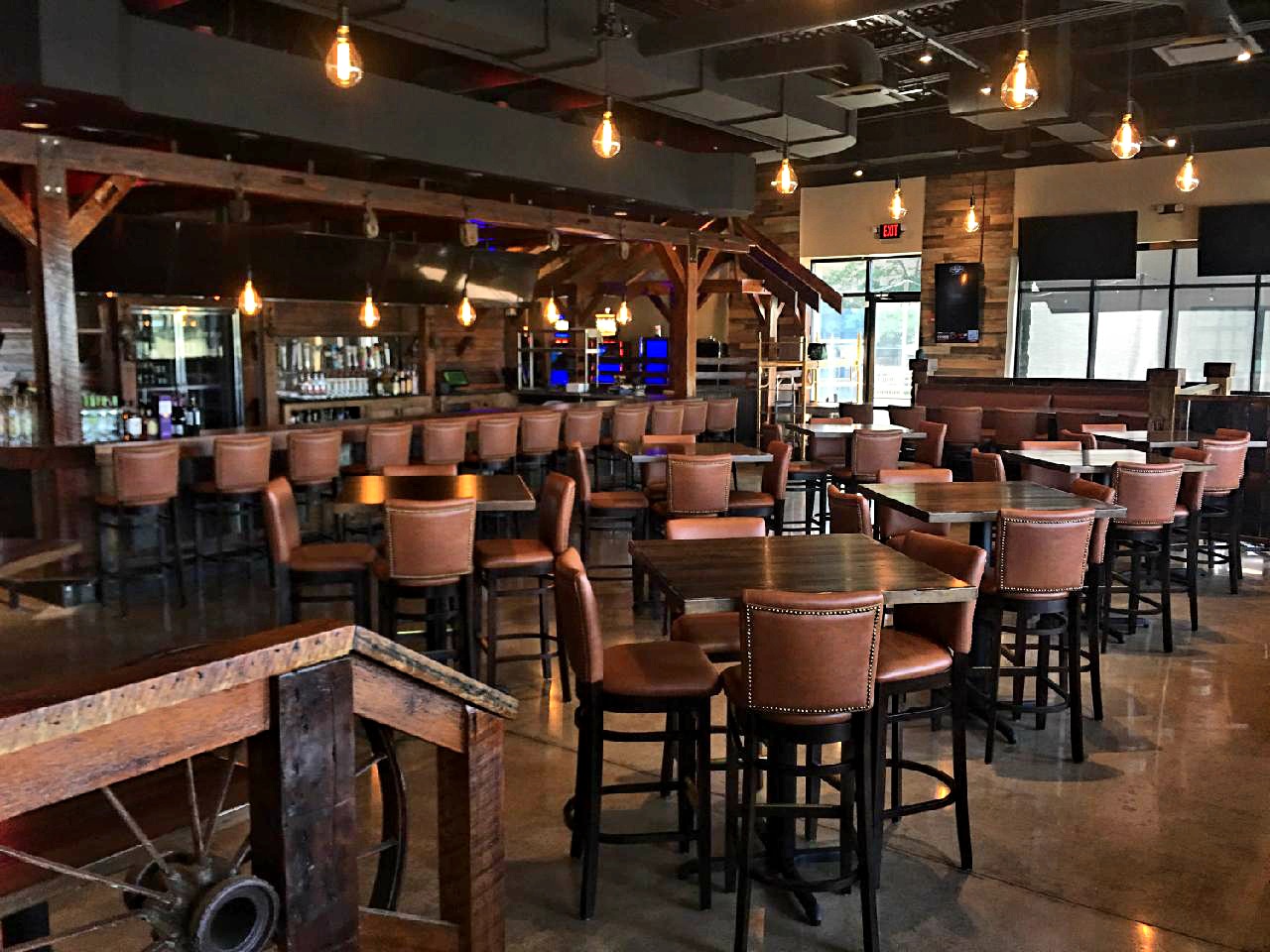 Location Niko's Tavern Elgin