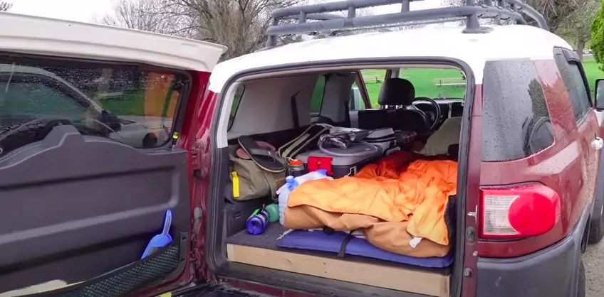 Toyota FJ Cruiser camper