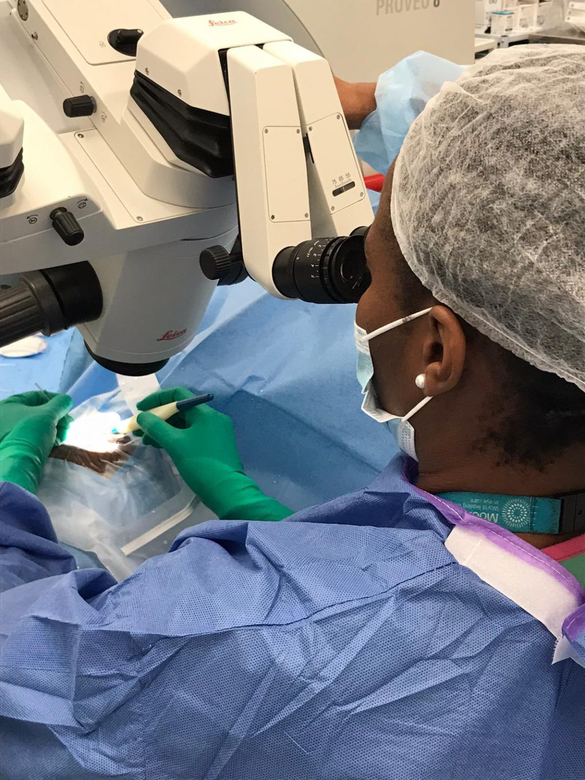how-much-does-an-ophthalmologist-make-how-much-fer