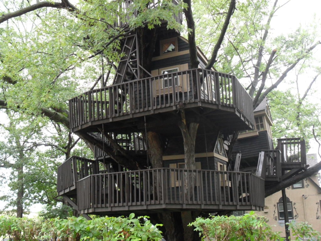 20 of the Most Luxurious Tree Houses You'll Ever See