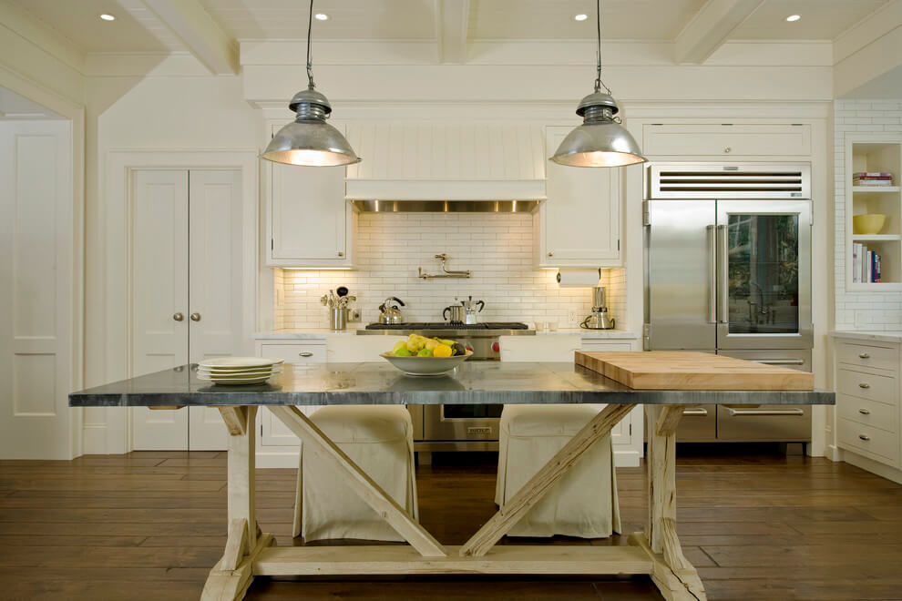 20 Beautiful Examples of Farmhouse Kitchen Design
