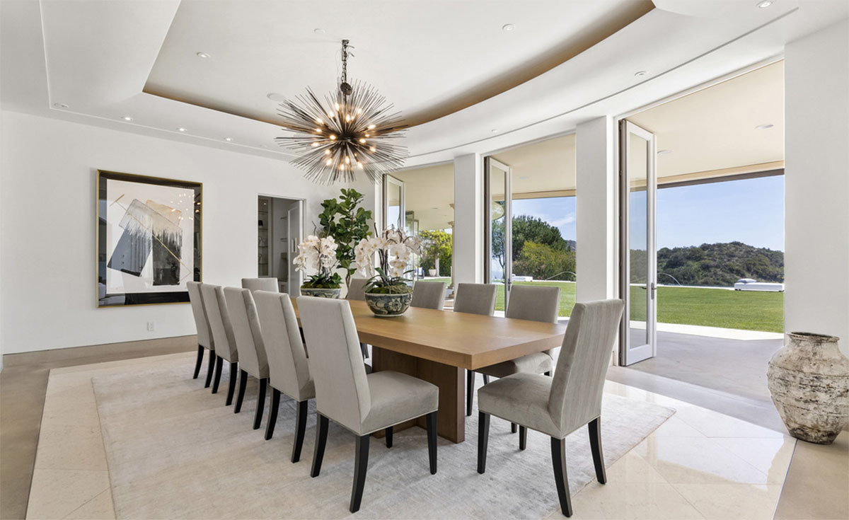 Sumner Redstone's Estate Asking 27.9 Million in Beverley Park