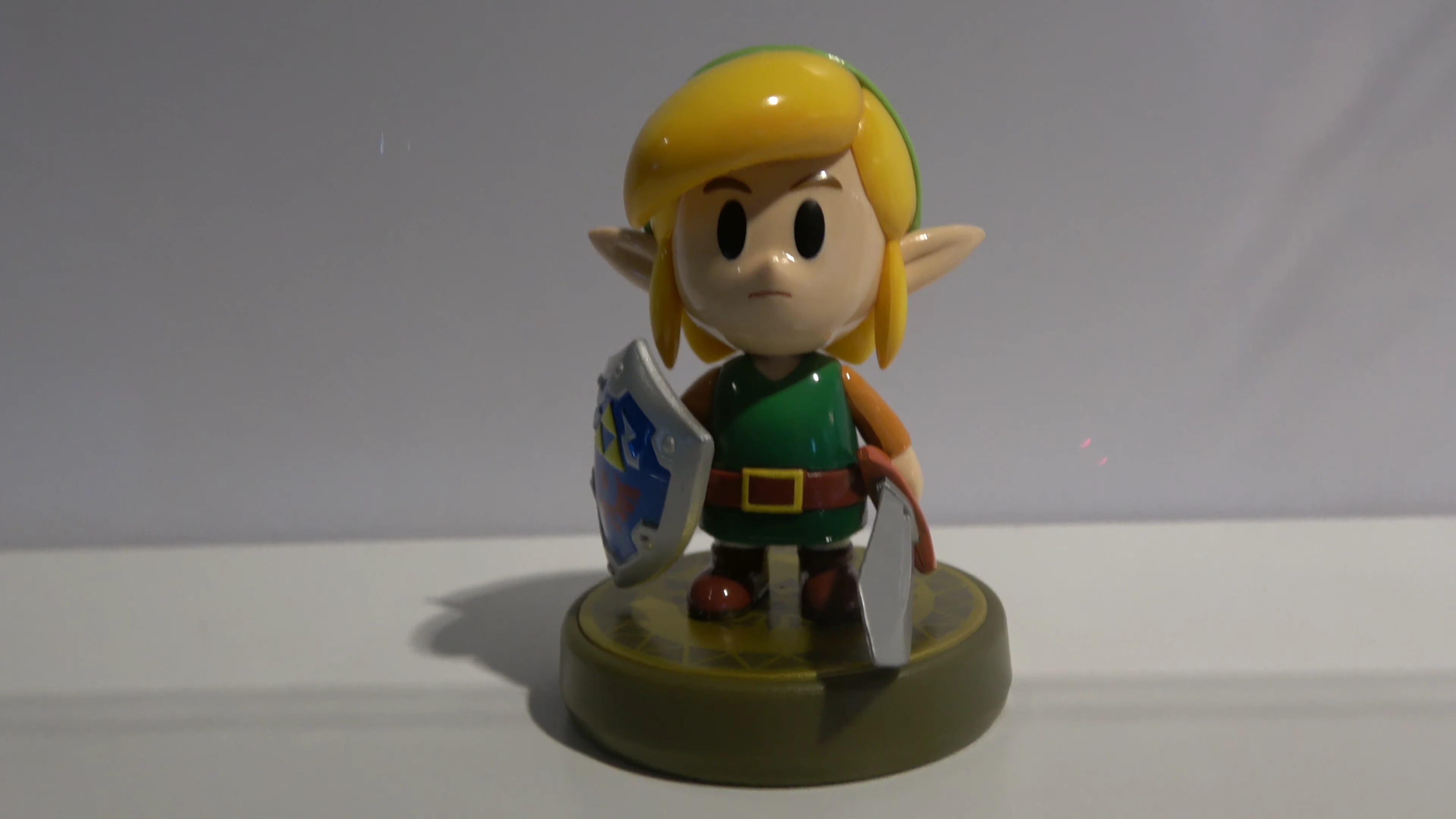Video A closer look at the Zelda Link's Awakening, Snake, Pichu