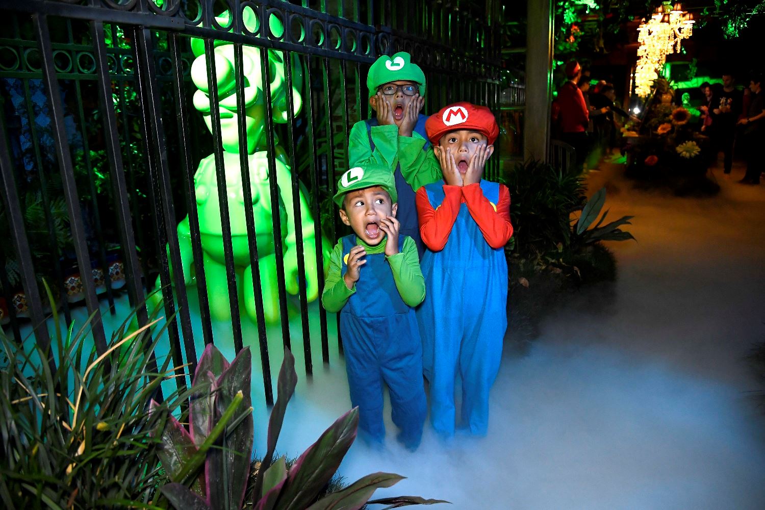 Photos of the Luigi's Mansion 3 haunted mansion event