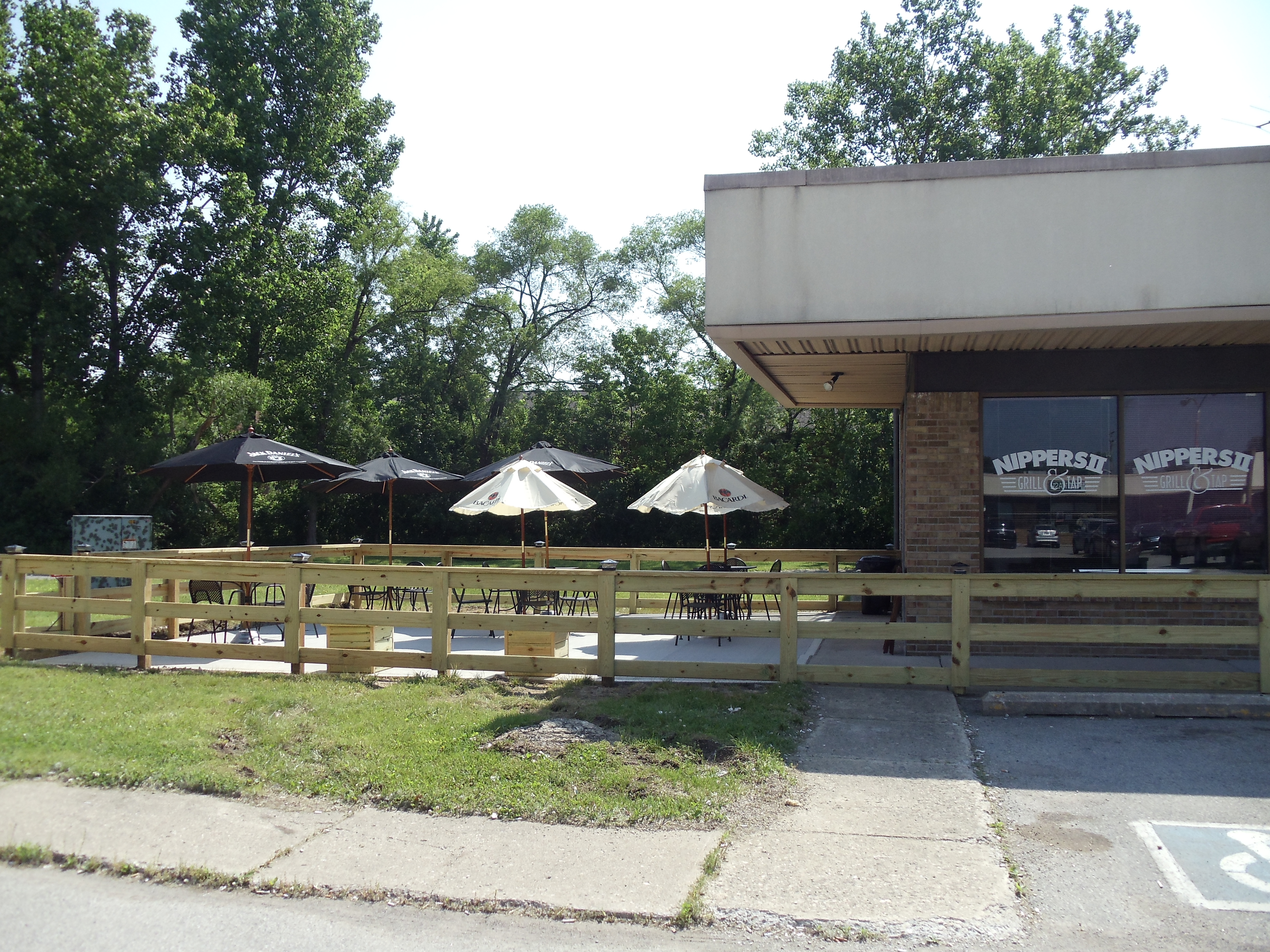 Nippers Patio Nippers Grill & Tap